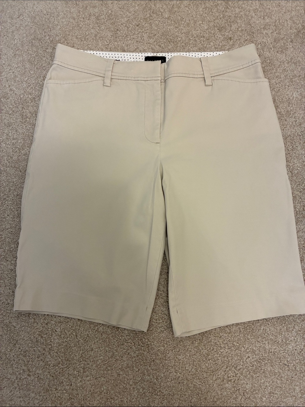 Talbots Perfect Shorts Women’s Classic Stretch Bermuda Shorts in Light Khaki